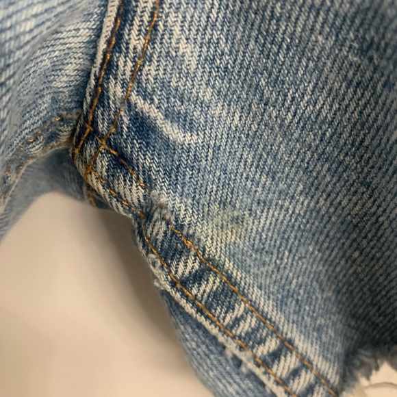 Levi’s vintage high rise shorts - Picture 5 of 6